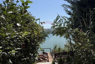 Vila premium cu priveliste la lac si acces direct la apa - 17