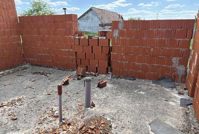 Spațiu comercial, în Leș - 11