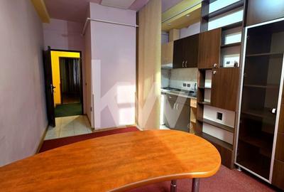 Apartament cu 2 camere semidecomandat în Calea București