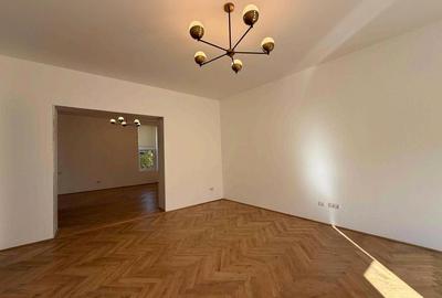 Vilă elegant renovata pentru business de prestigiu - 7