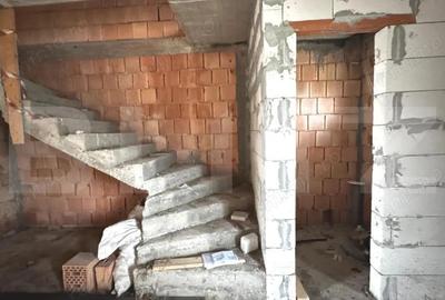 Duplex cu 4 camere, situat in Blaj - 2