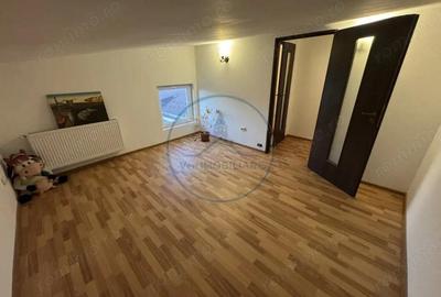 Apartament 4 camere, 120 mp, etaj 5/5. zona CALEA MOLDOVEI - 10