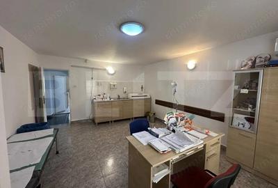 Apartament cu 3 camere decomandat în Micro 17 - 2