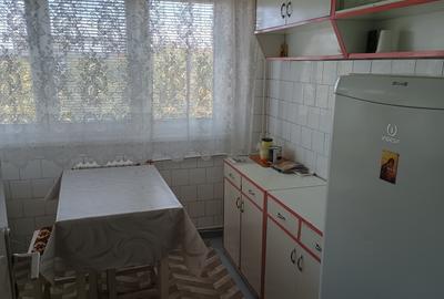 Dau in chirie pe termen lung apartament cu trei camere central - 7