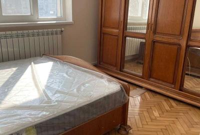 Apartament cu 3 camere decomandat în Central - 3