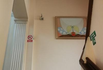 MOSILOR - int. Traian  vila 400 mp pretabila clinica, birouri - 20