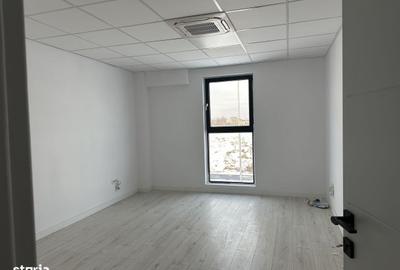 Spațiu comercial, de 570 mp, în Central - 11