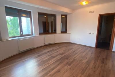 Vila Interbelica Restaurata - Eleganta Istorica si Confort Modern - 13