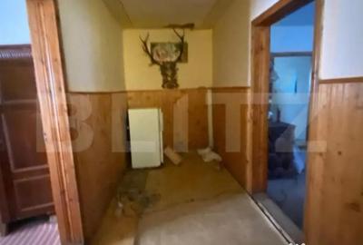 Casă cu 4 camere cu Teren 3000 Mp în Central - 2