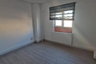 3 Camere1992, CENTRALA  2 Bai RENOVAT Lizeanu Lacul Tei Maica Domnului Parc circ - 10