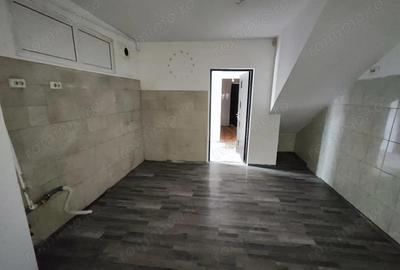 Vand cladire P+1 SAD+Apartament 205000 euro - 15