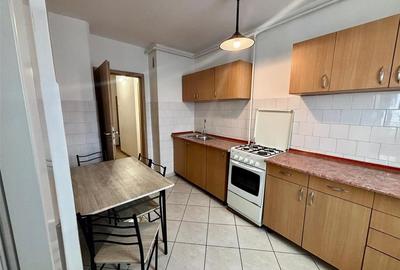 Apartament cu 3 camere decomandat în Centrul Civic - 3