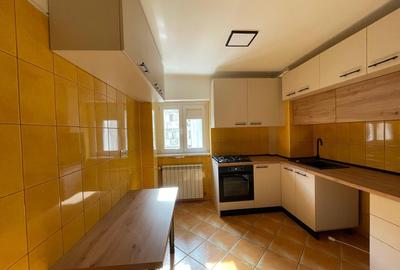 Apartament cu 4 camere decomandat, mobilat în Dristor - 2