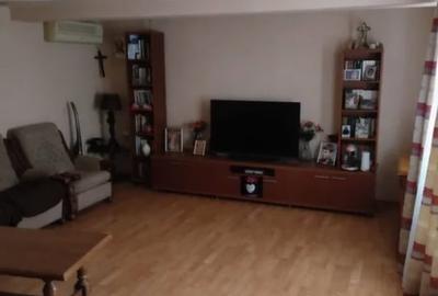 Vila de inchiriat | 5 camere | Mansarda | Metrou M1 - 1