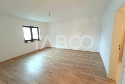 Casa 10 camere 390 mp utili - pe strada Calea Poplacii din Sibiu - 3