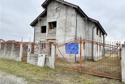 Casă individuală cu 6 camere cu Canalizare în Avrig - 15