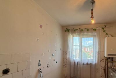 Apartament 2 camere, zona Aleea Pacii - 17