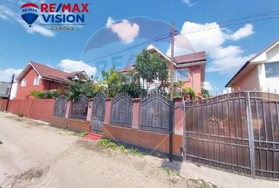 Casă individuală cu 4 camere cu Teren 200 Mp în Brestei - 2