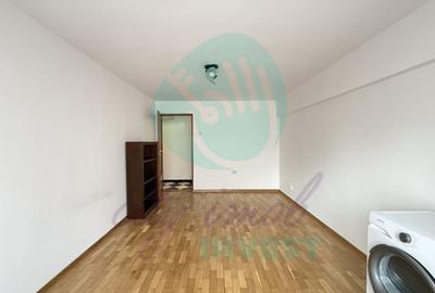 Apartament cu 3 camere decomandat în P-ța Unirii - 7