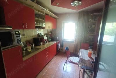 Apartament cu 3 camere decomandat în Gării - 4