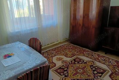 Garsonieră decomandată în Rotbav - 2