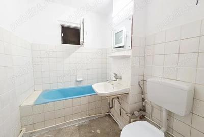 Casă cu 3 camere decomandat cu Canalizare în Ultracentral - 8