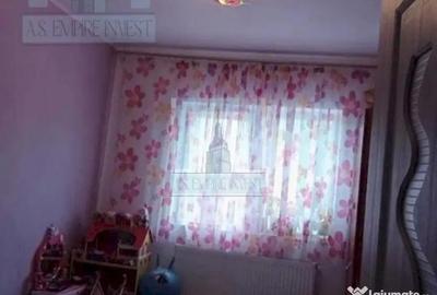 Apartament cu 3 camere semidecomandat, mobilat în Bartolomeu - 1