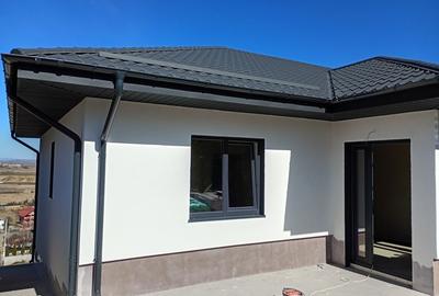 Casă cu 4 camere în Tomești - 4