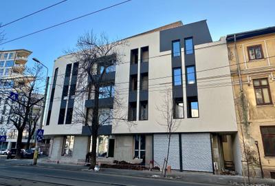 Spatiu comercial de închiriat // Clădire birouri // Bd. Ferdinand 1 - 2