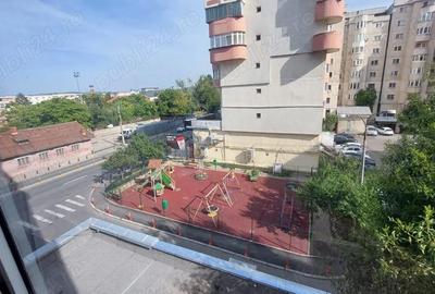 Apartament cu 2 camere semidecomandat în Central - 1