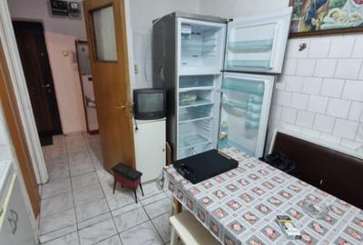 Apartament 3 camere - 5 minute de metrou/Centrala p.- 1 Decembrie 1918 - 14