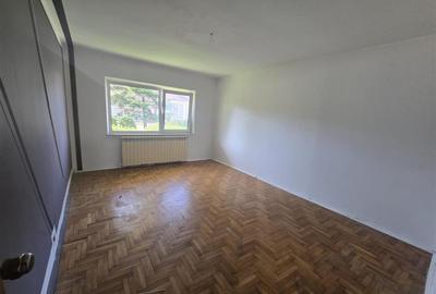 Apartament cu 3 camere decomandat în Central - 4