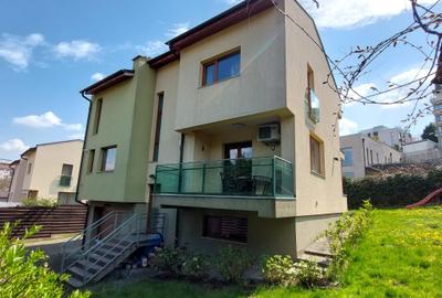 Casă individuală cu 5 camere cu Canalizare în Gruia - 1