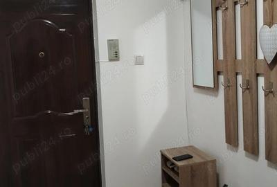 Inchiriez apartament - 2