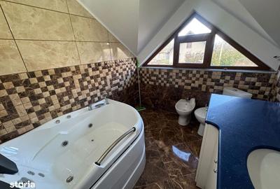 Casă cu 4 camere cu Teren 2000 Mp în Tomești - 12