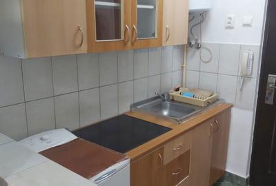 Garsonieră decomandată în Carpați 2 - 3