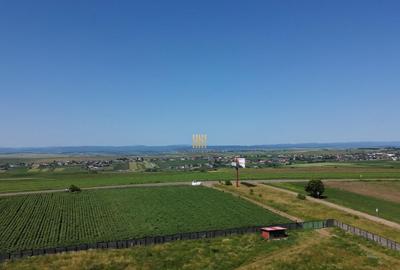 Teren de 36977 mp, în Central - 5