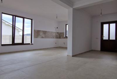 Casă cu 4 camere în Sântandrei - 5