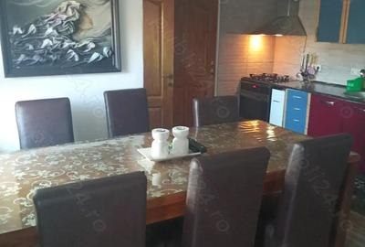 Casă cu 5 camere cu Teren 180 Mp în Central - 2