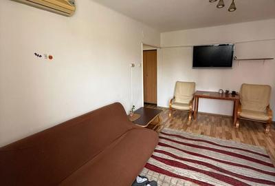 Apartament cu 3 camere semidecomandat în Central - 9