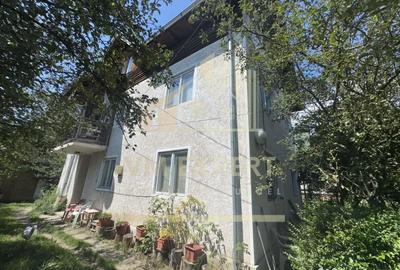 Casă cu 11 camere cu Teren 893 Mp în Lerești - 2
