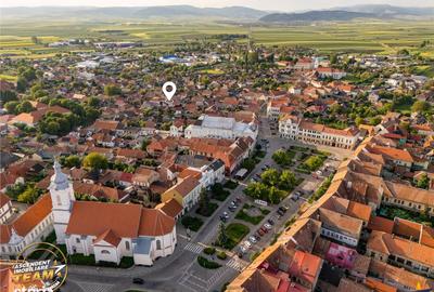Casă cu 4 camere în Sânzieni