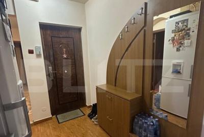 Apartament cu 3 camere decomandat în 13 Decembrie