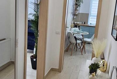 Apartament cu 2 camere decomandat, mobilat în Tractorul - 6