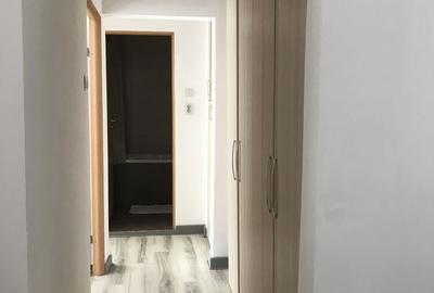 Apartament cu 3 camere în Decebal - 1