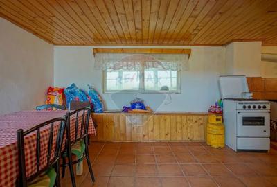 Casă cu 4 camere cu Canalizare în Racoș - 9