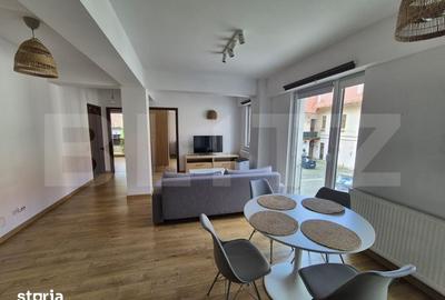 Apartament cu 3 camere semidecomandat în Central - 3