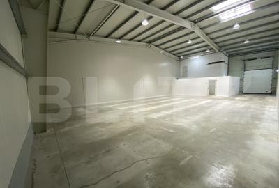 Spațiu comercial, de 322 mp, în Central - 4