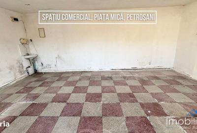 Spațiu comercial, de 24 mp, în Petros - 2
