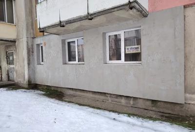 Ap.2cam. Petrosani-Aviatorilor, 35 mp, parter - valabil pana in martie - 1